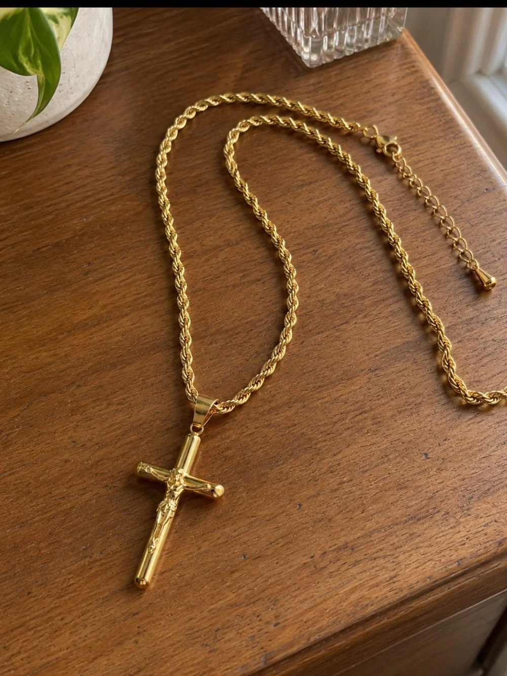 14K Gold Plated Crucifix Pendant Necklace 3mm Rope Chain 21in Jesus Cross Unisex